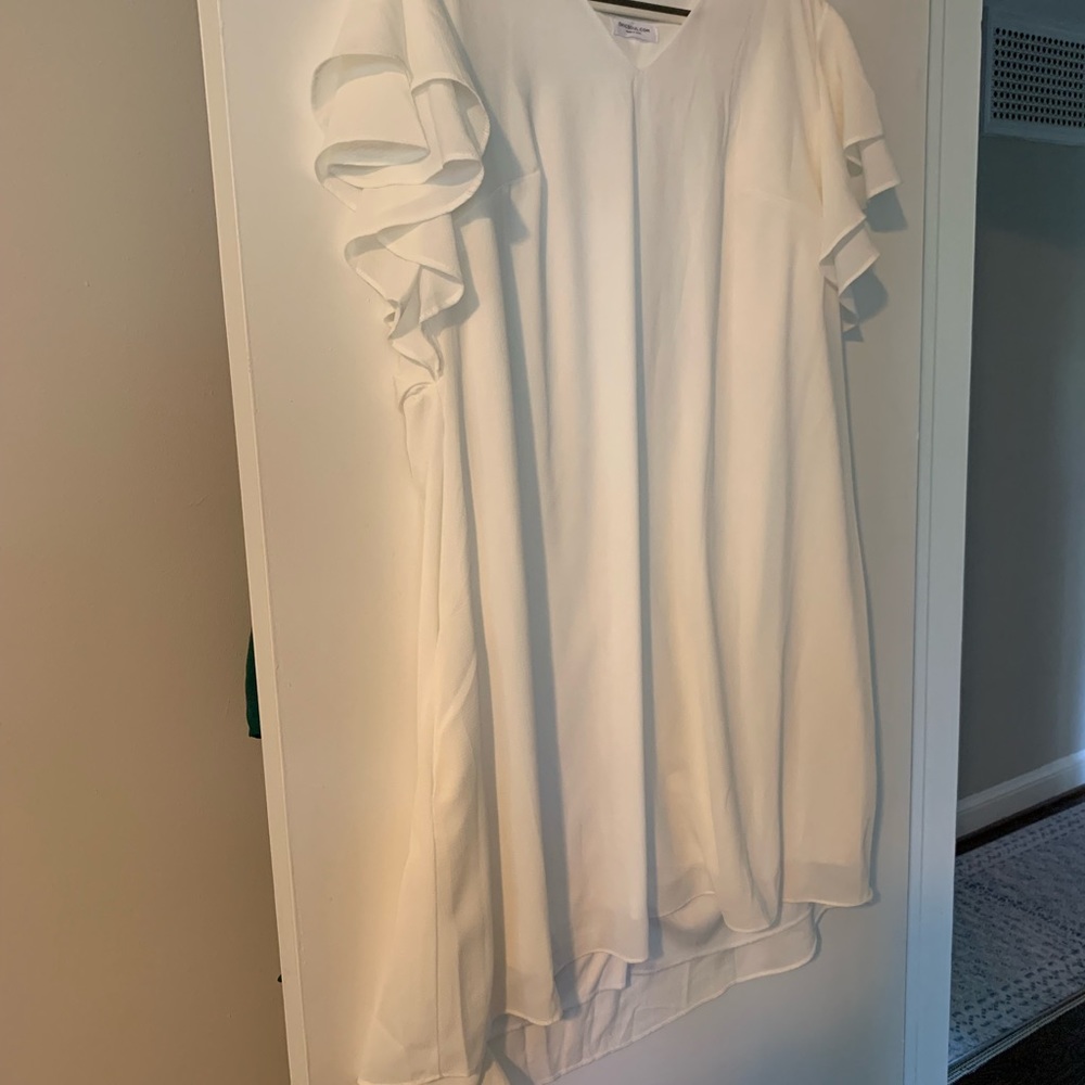 Fun and flowy chic soul white dress
